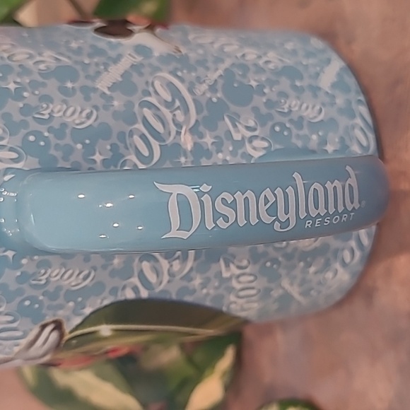 DISNEY Disneyland Resort 2009 Mickey & Gang Ceramic Coffee Mug 3D Raised Graphic - Picture 5 of 10
